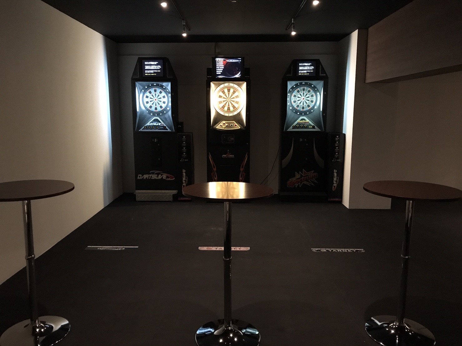 大阪梅田ダーツ投げ放題無料